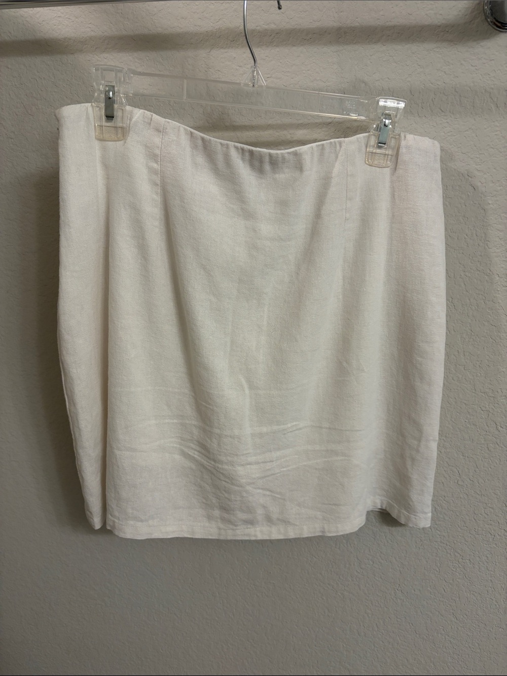 Versona White Linen Mini Skort - Picture 2 of 11
